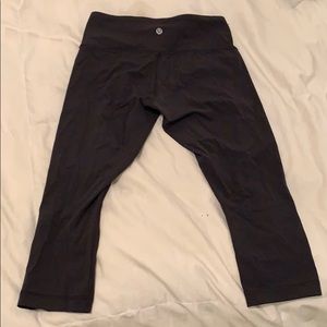 Lululemon 17” wunder under crop